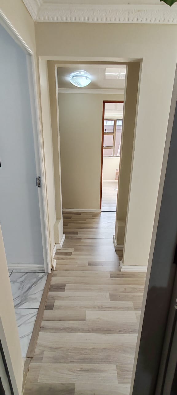 To Let 2 Bedroom Property for Rent in Zeekoevlei Western Cape